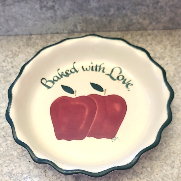 Noel Studio Pottery Baked with Love Pie Plate - Cream and Red - Picture 1 of 4